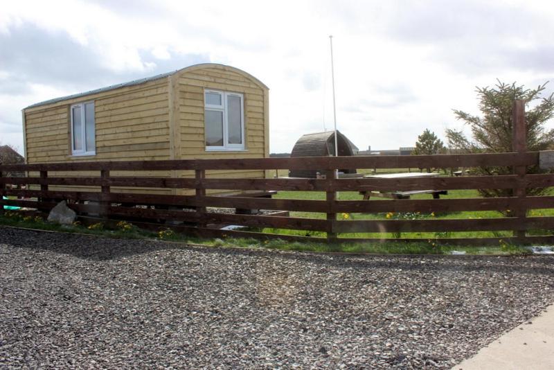 Hillside Camping Pods Wick  Eksteriør billede